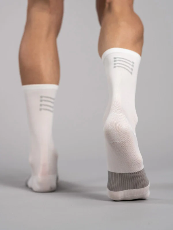 MEDIAS CLASICAS WHITE