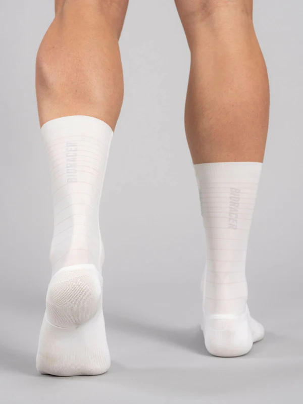 TechSocksWhite-SilhouetteBack MEDIAS TECH WHITE